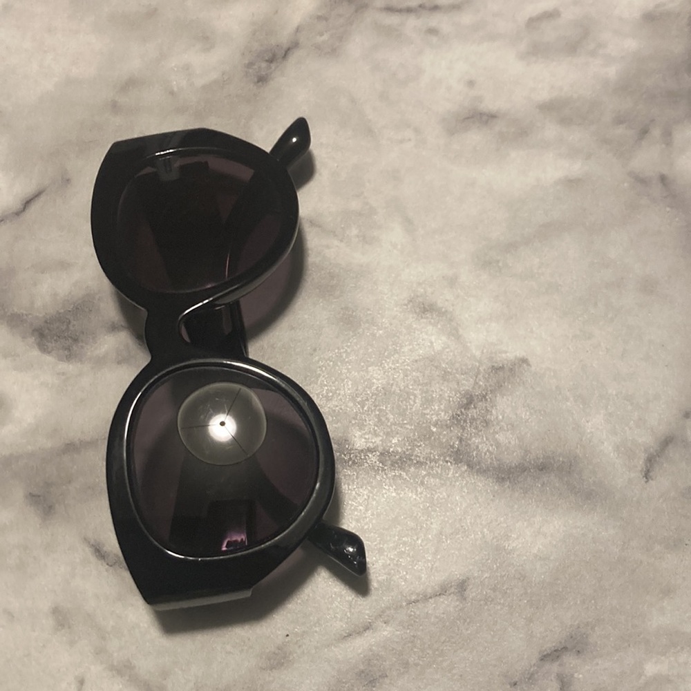 Betsy Johnson - Picture 15 of 16